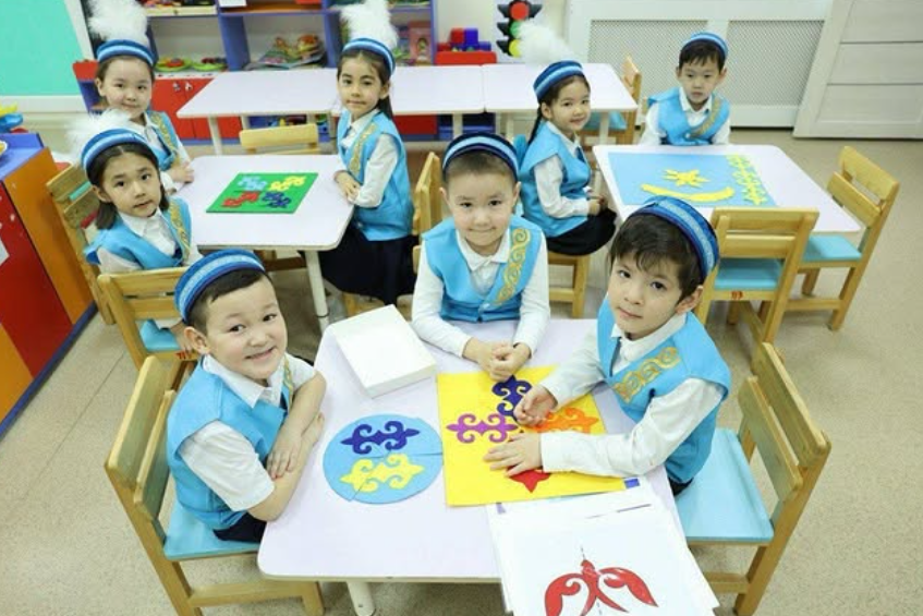 1 қыркүйектен бастап еліміздің барлық білім беру ұйымдарында "Адал азамат" бірыңғай тәрбие бағдарламасы іске қосылады