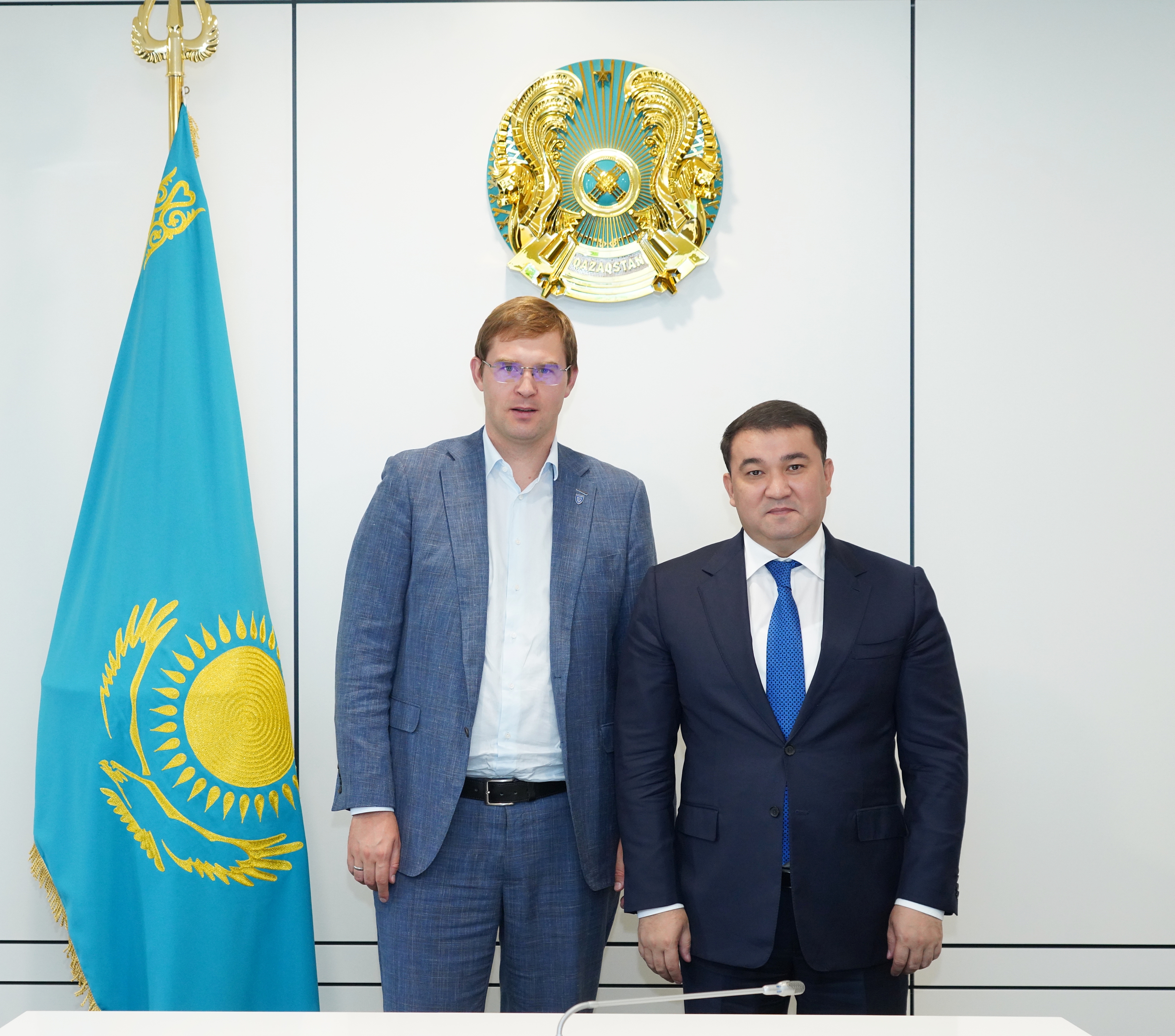 НҰРАЛХАН КӨШЕРОВ БЕЛГІЛІ КӘСІПКЕР ӘРІ ҚАРЖЫГЕР ТИМУР ТУРЛОВПЕН КЕЗДЕСТІ