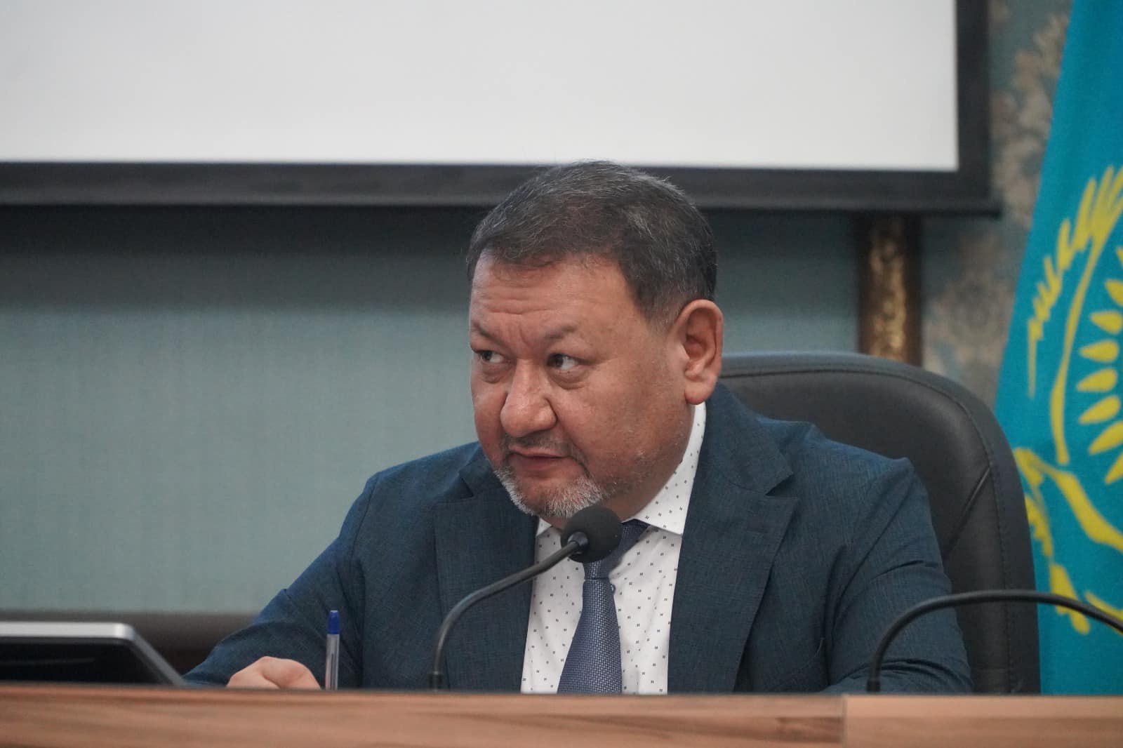 БӘЙДІБЕК: АУДАНДАҒЫ АГРОҚҰРЫЛЫМДАРДАҒЫ ӨЗЕКТІ МӘСЕЛЕЛЕР ТАЛҚЫЛАНДЫ