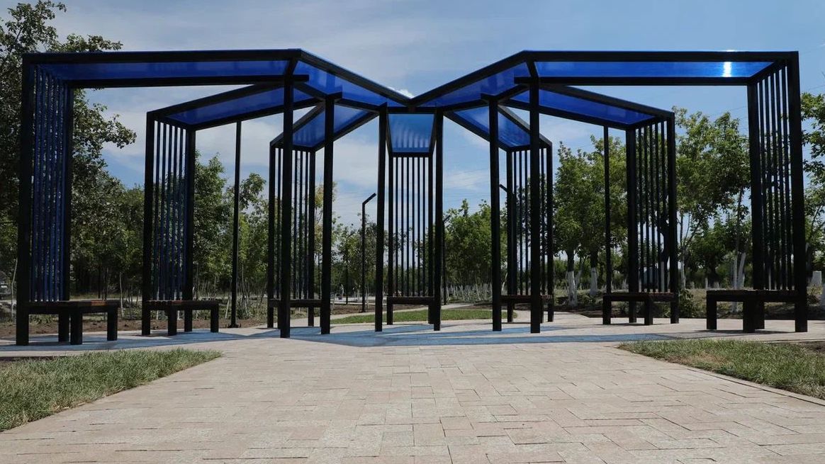 Теміртауға тарту: Металлургтер күні қарсаңында Qarmet Park қайта жаңарту жұмыстары аяқталғалы жатыр