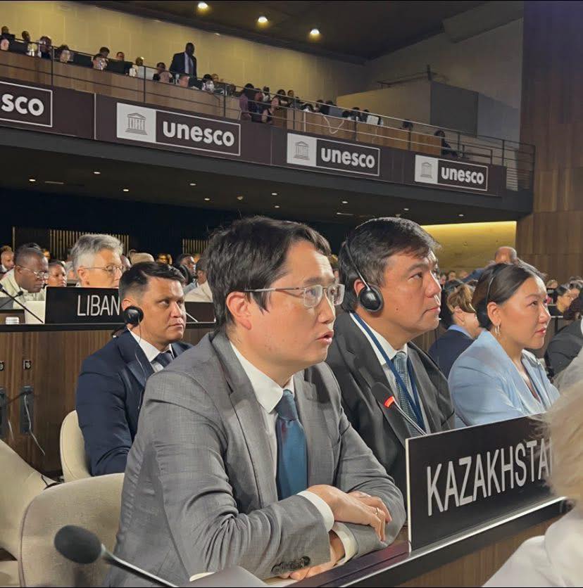 ЮНЕСКО-НЫҢ  ДҮНИЕЖҮЗІЛІК МҰРА КОМИТЕТІ «ТҮРКІСТАН ҚАЛАСЫНЫҢ ЕРЕКШЕ МӘРТЕБЕСІ ТУРАЛЫ» ЗАҢЫН ҚҰПТАДЫ