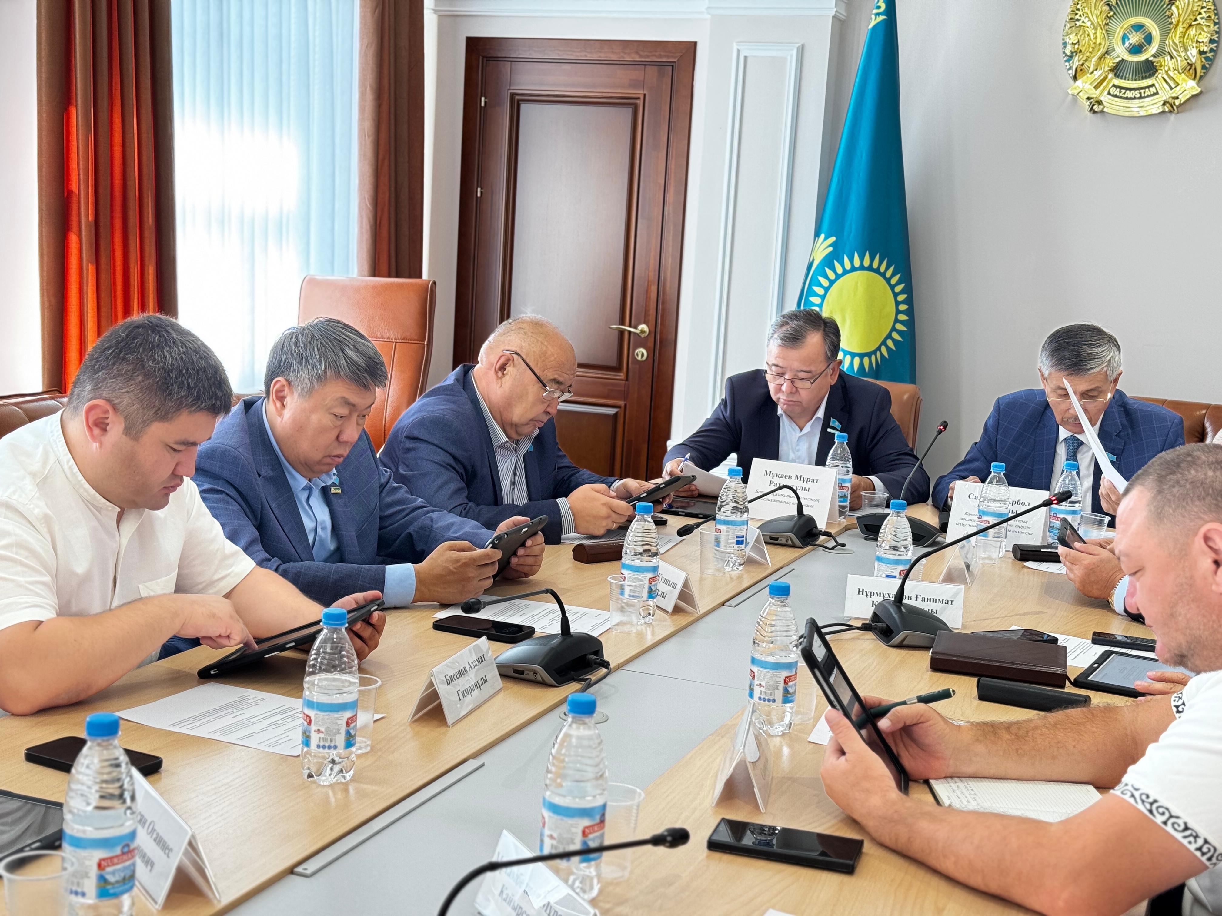 Тұрақты комиссия отырысы өтті