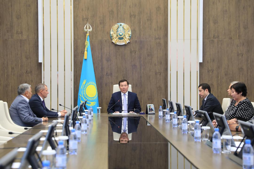 Ақтөбеде металлургтер кәсіби мерекелері қарсаңында мемлекеттік наградалармен марапатталды