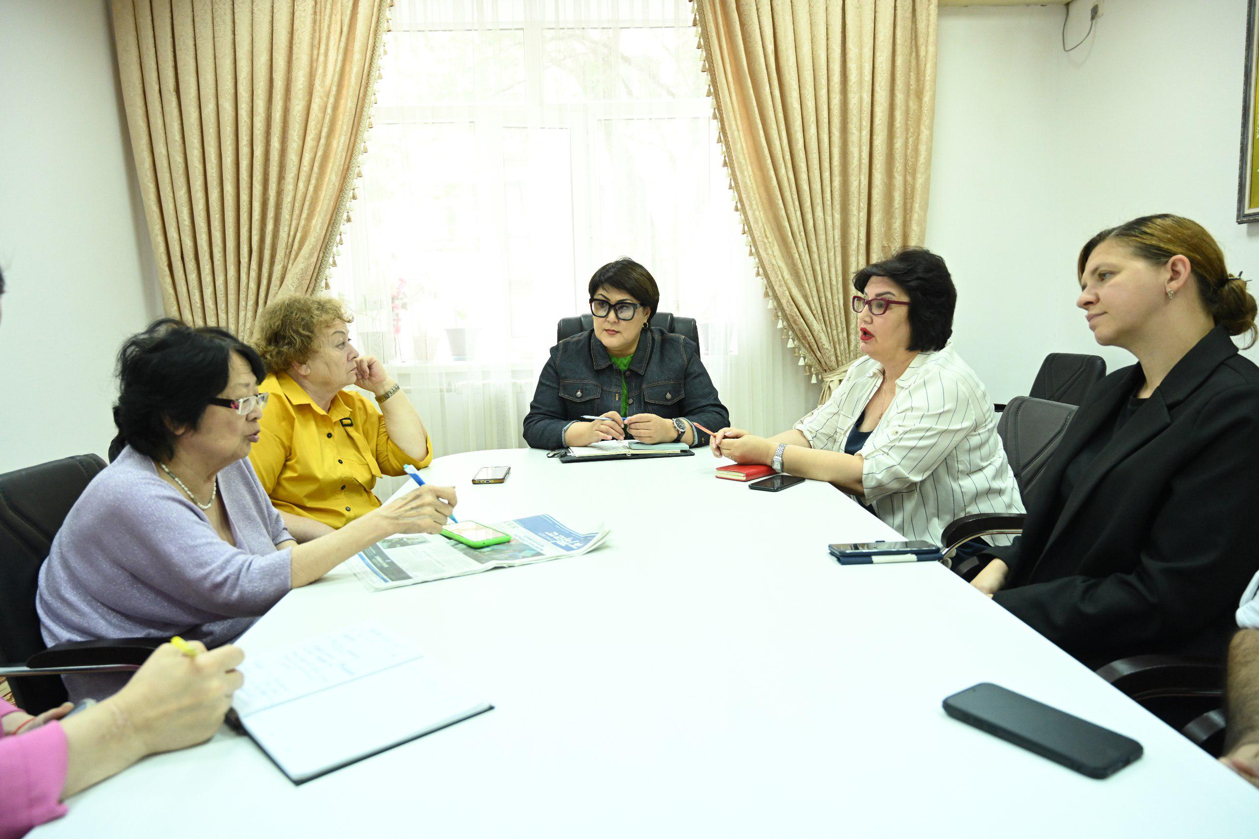 А.ж. 1 шілде күні «Қоғамдық келісім» КММ ғимаратында шығармашылық ұжымдар қауымдастығының кезекті отырысы өтті