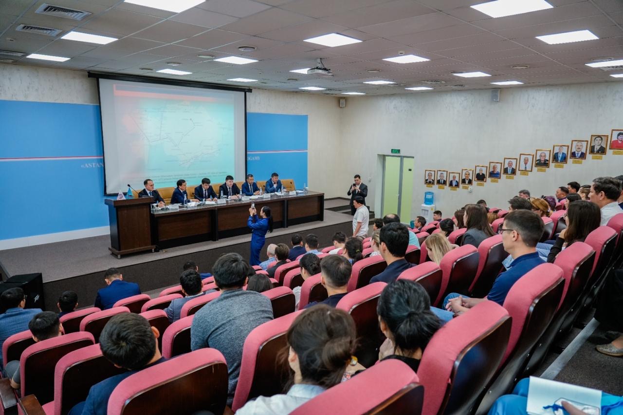 Реформы газовой отрасли Казахстана обсудили в Астане