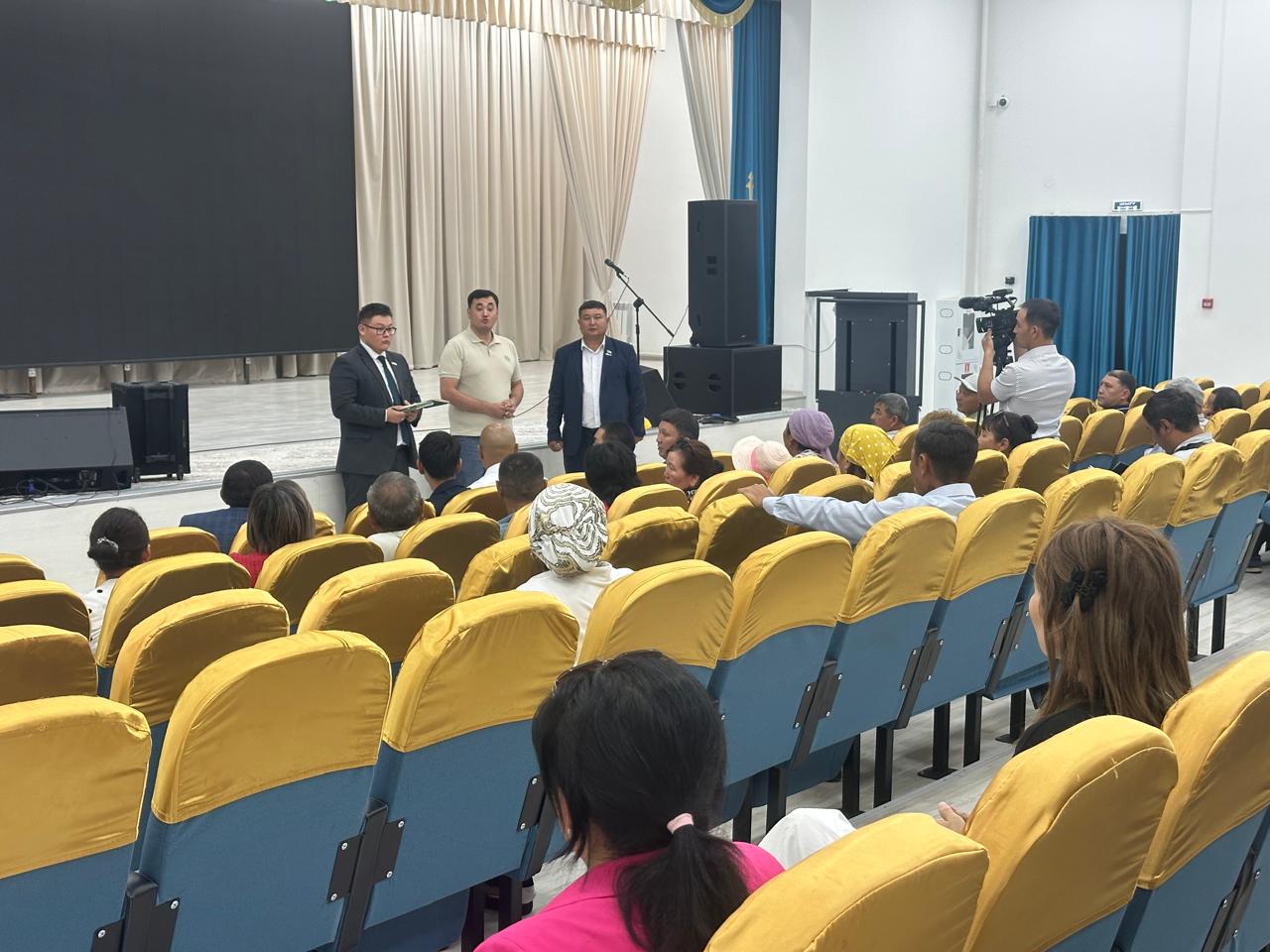 Кәлпе ауылында 2025 жылдың 2 - шілде күні “Ауыл” партиясының кездесуі өтті