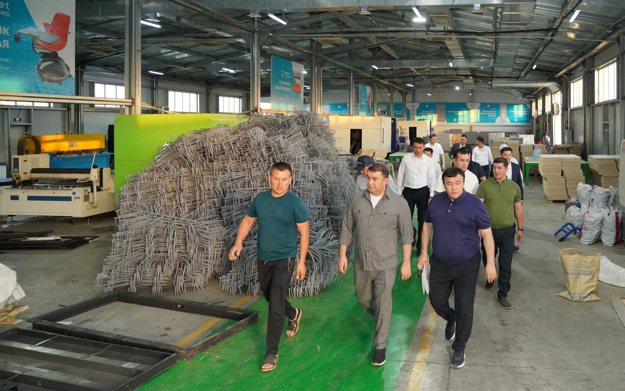 ТҮРКІСТАН ОБЛЫСЫНДА ЗАМАН ТАЛАБЫНА САЙ ЗАУЫТТАР МЕН КӘСІПОРЫНДАР КӨБЕЙІП КЕЛЕДІ