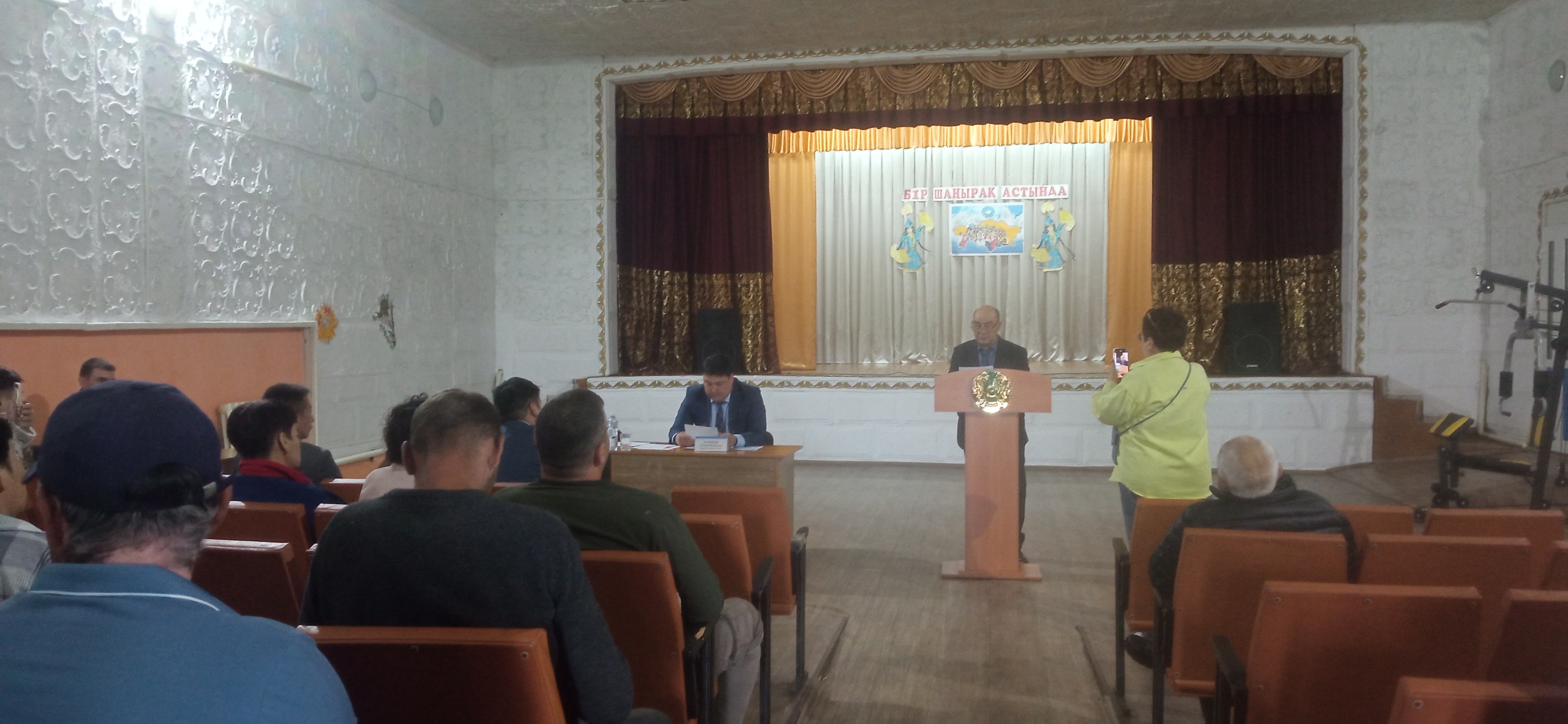 21 мамырда "2024 жылғы және 2025 жылғы 1 тоқсандағы әлеуметтік-экономикалық даму қорытындылары туралы"Жеңіс ауылы әкімінің халық алдында есептік кездесуі өтті