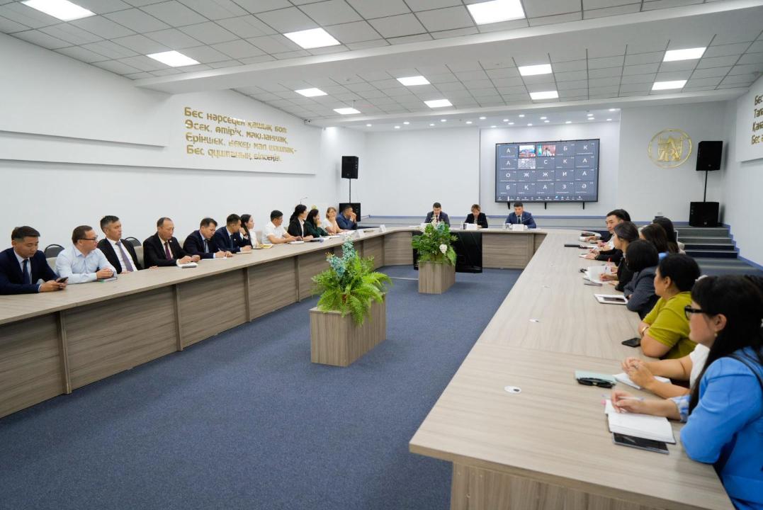 Абай облысында азаматтардың өтініштерімен жұмыс істеу сапасын арттыруға арналған семинар өтті