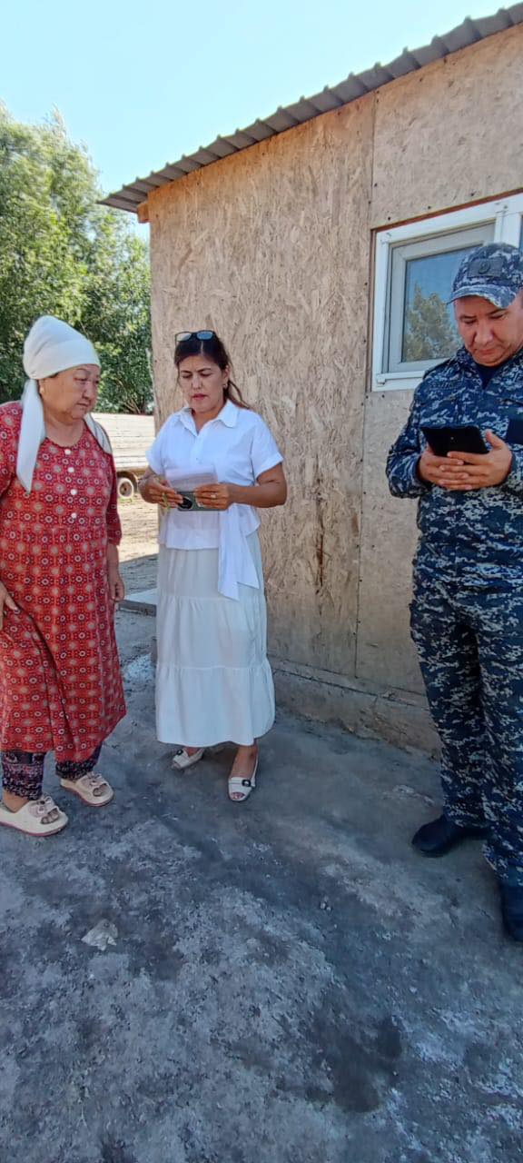 ШАҒАН АУЫЛДЫҚ ОКРУГІНДЕГІ КӘСІПКЕРЛІК НЫСАНДАРҒА ЖӘНЕ АУЫЛ ТҰРҒЫНДАРЫНА КӨРКЕЙТУ-КӨГАЛДАНДЫРУ, САНИТАРЛЫҚ ТАЗАЛЫҚ ЖӨНІНДЕ ТҮСІНДІРМЕ ЖҰМЫСТАРЫ ЖҮРГІЗІЛДІ.