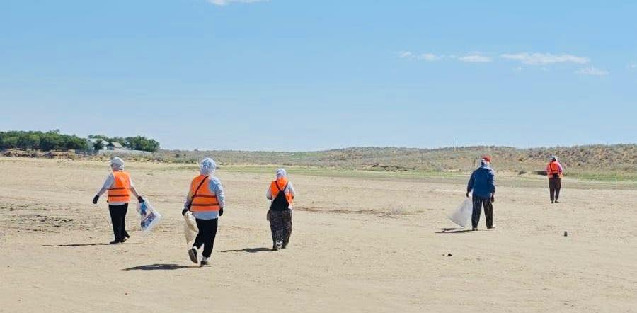 ШАРДАРАДА «ТАЗА ҚАЗАҚСТАН» ЭКОЛОГИЯЛЫҚ БАҒДАРЛАМАСЫ АЯСЫНДА ЖАППАЙ СЕНБІЛІК ӨТТІ