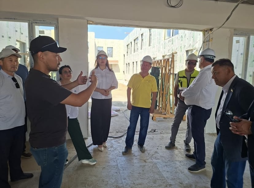 Пугачев ауылындағы мектеп құрылысы бақылауда