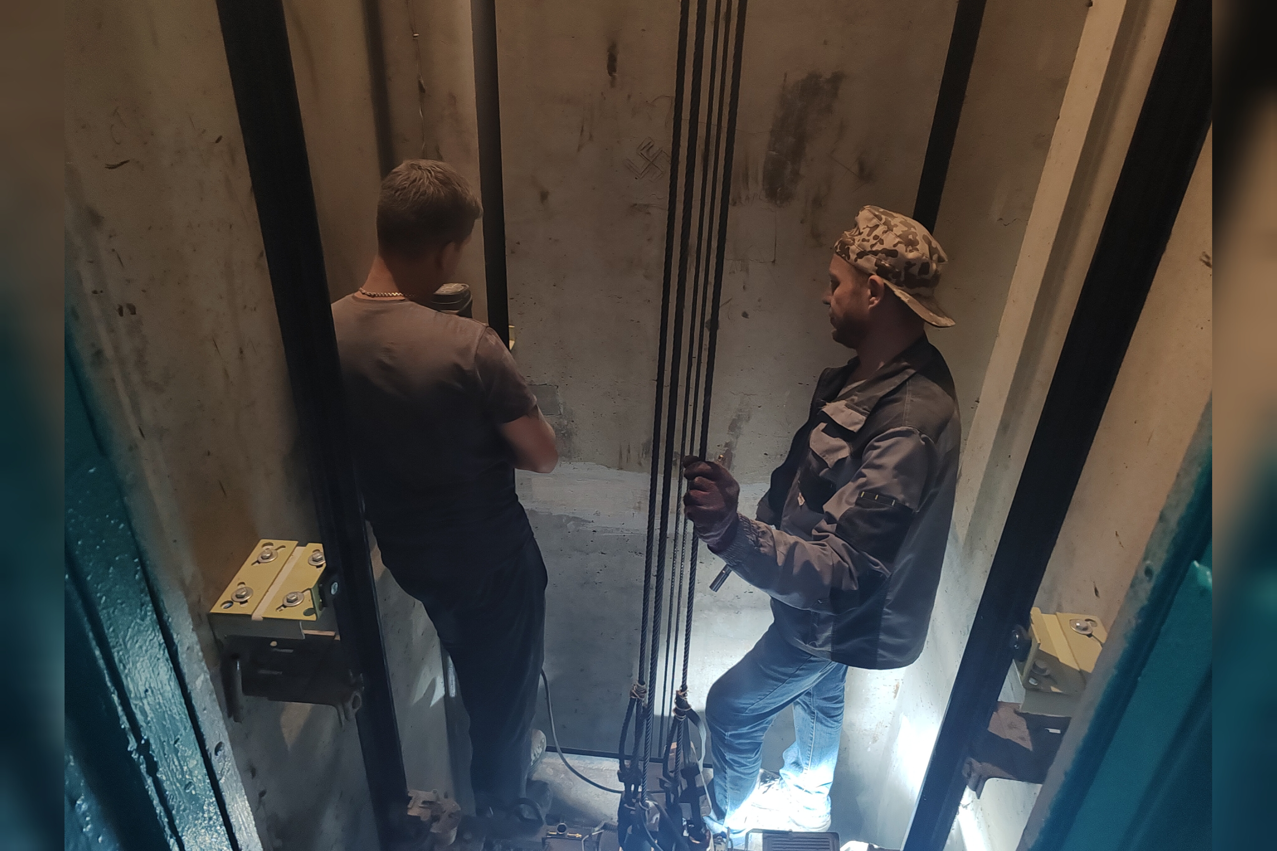 Қаланың көп пәтерлі үйлерінде ескірген лифттерді ауыстыру басталды