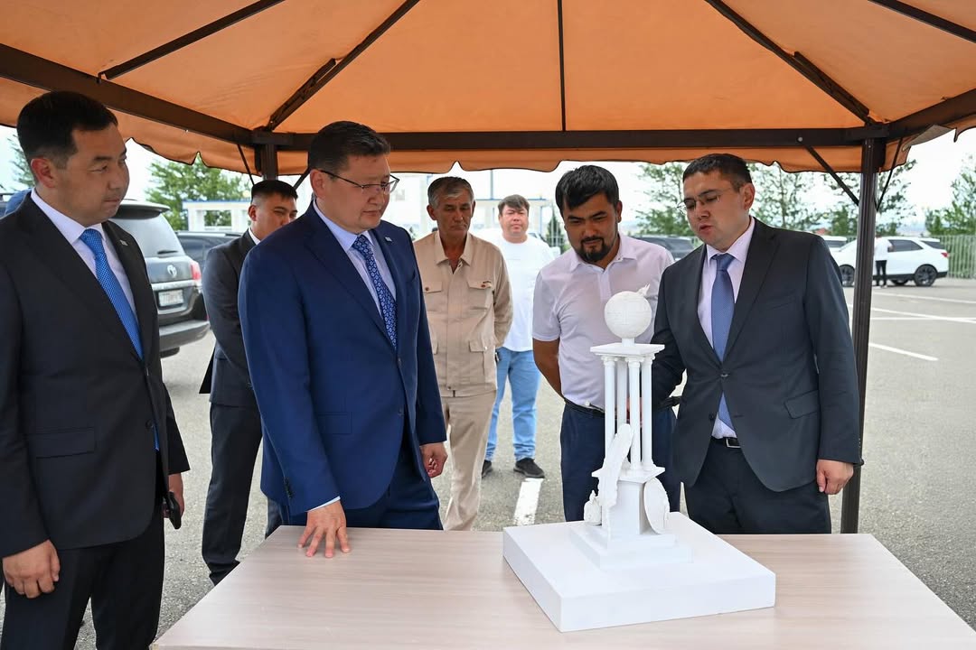 Облыс әкімі Абайдың 180 жылдық мерейтойына дайындық барысымен танысты
