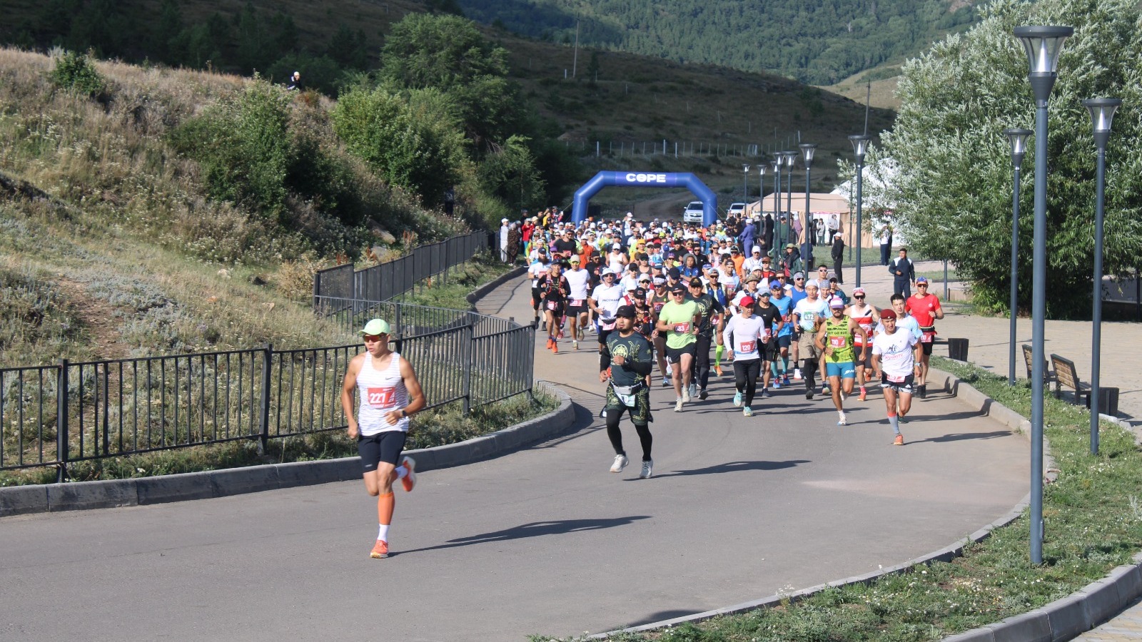Qarqaraly Buguly Trail: Қарқаралыда өткен республикалық марафон 600-ден астам адамды жинады