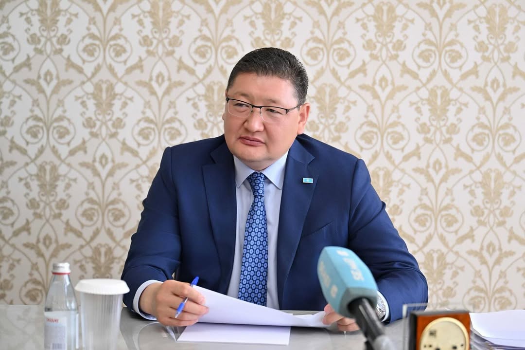 Облыс әкімі аудан тұрғындарын жеке мәселелері бойынша қабылдады
