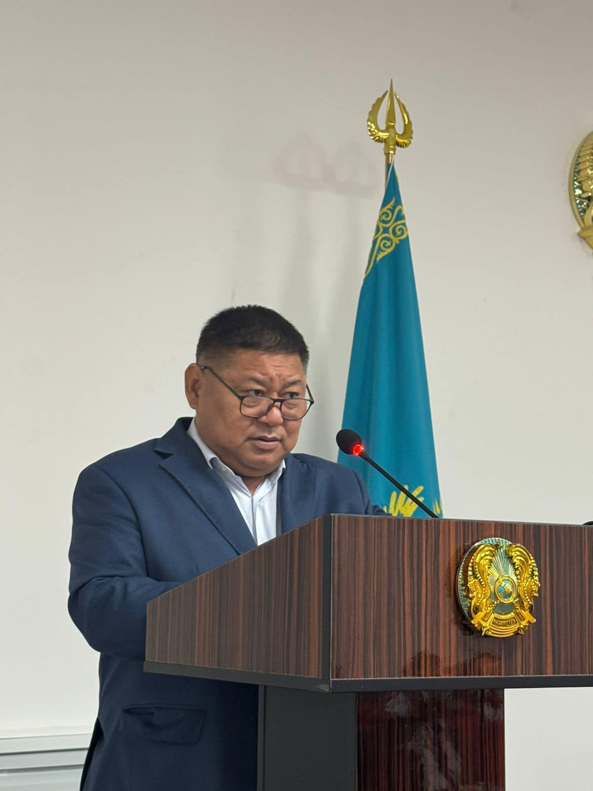 Ордабасы аудандық мәслихатының кезектен тыс 35-сессиясы өтті