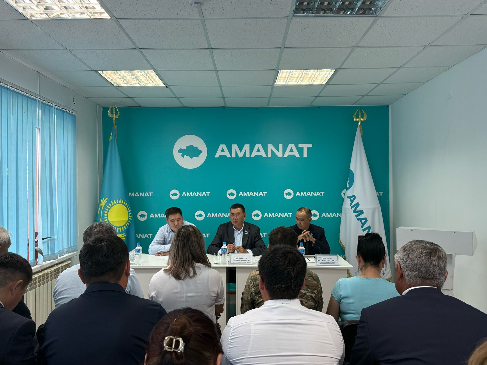 ШЕКАРАЛЫҚ АЙМАҚТАРДЫҢ ӘЛЕУМЕТТІК-ЭКОНОМИКАЛЫҚ ӘЛЕУЕТІН АРТТЫРУ МӘСЕЛЕЛЕРІ ТАЛҚЫЛАНДЫ