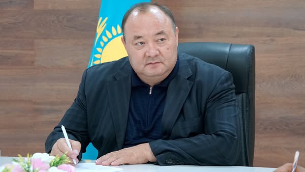 ЖӘНІБЕК АҒЫБАЕВ: ЖЕР ДЕ, ІС ТЕ ХАЛЫҚҚА ҚЫЗМЕТ ЕТУІ КЕРЕК