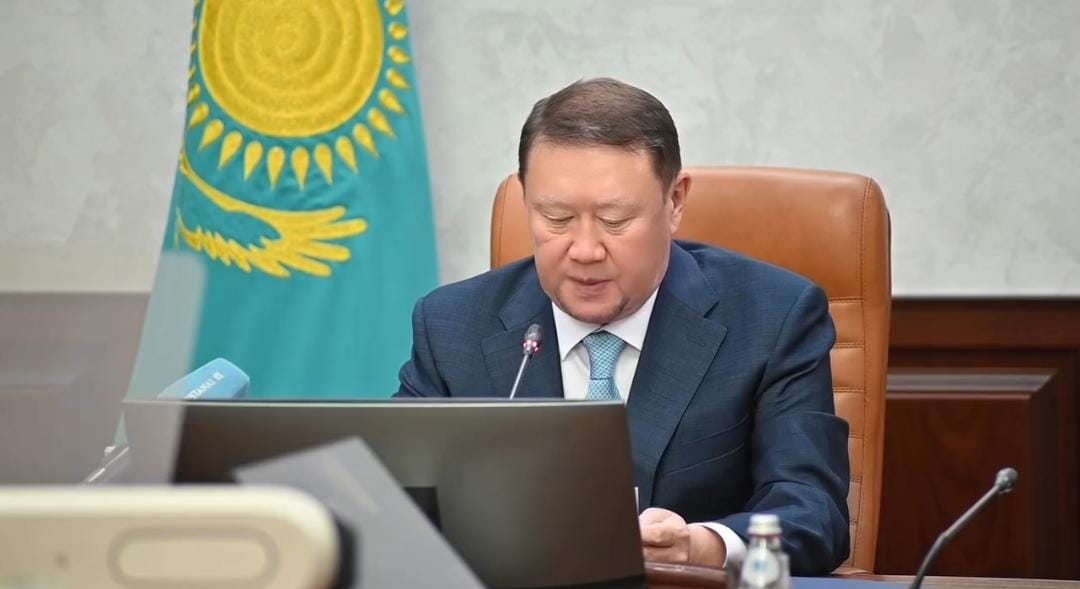 2023 жылдан бастап менің тапсырмам бойынша ауылдық жолдарды жөндеуге жыл сайын қаржы бөлінуде.