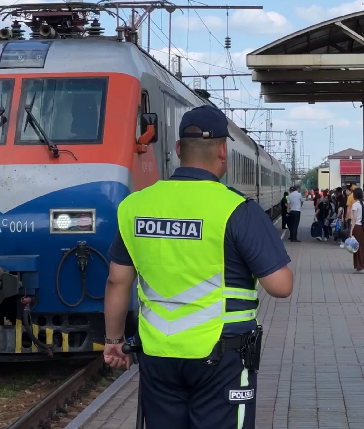 Закон и Порядок: Транспортная полиция усилила борьбу с нарушителями на объектах авиа и железнодорожного транспорта