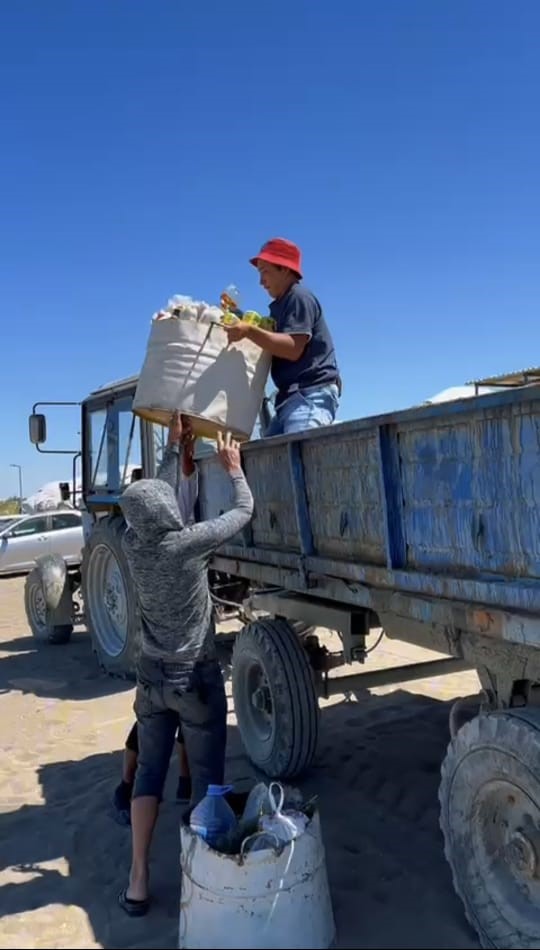 Демалыс күндері Балқаш көлі жағалауынан 4 тоннаға дейін қоқыс шығарылады