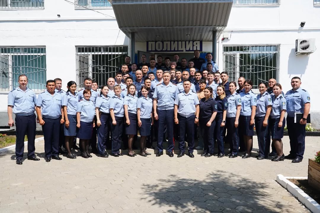 Заң мен тәртіп: Қостанай облысының ПД бастығы жұмыс сапарымен аудандарға барды