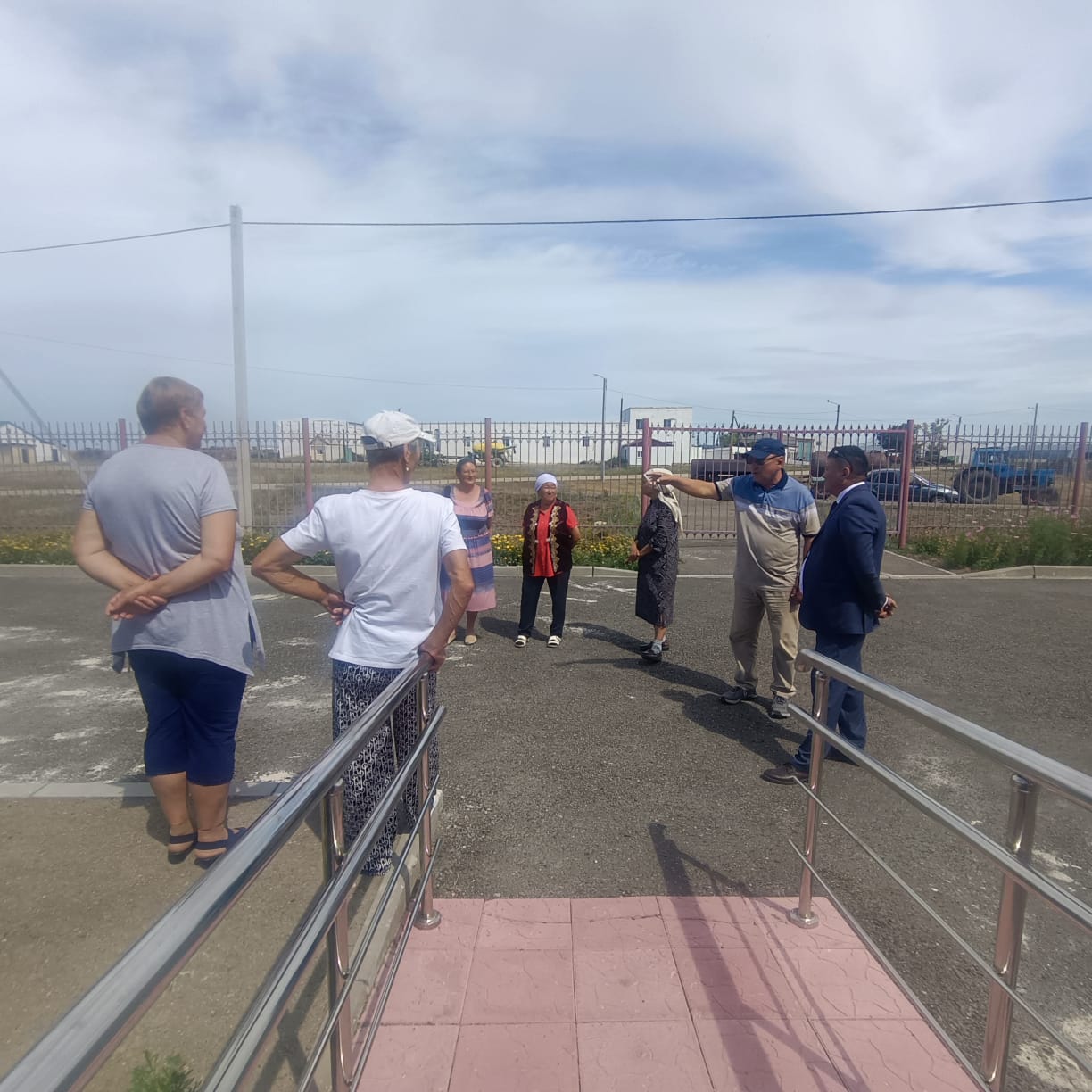 Әкімнің түсіндіру жұмыстары