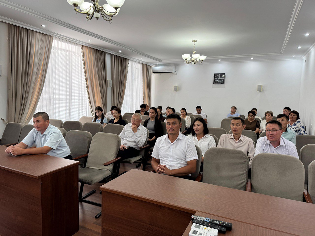Азаматтарды қабылдау және тұрғындармен кездесу