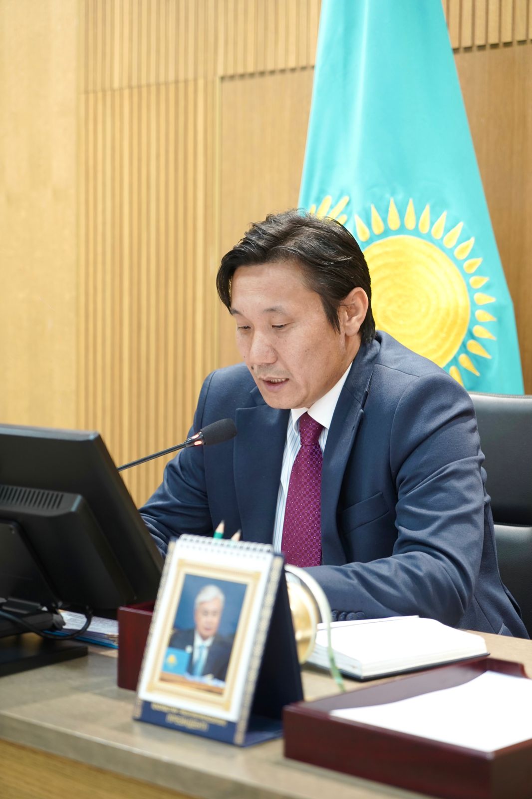 Абай облысы әкімі жанындағы әйелдер істері және отбасылық-демографиялық саясат жөніндегі комиссия отырысы өтті