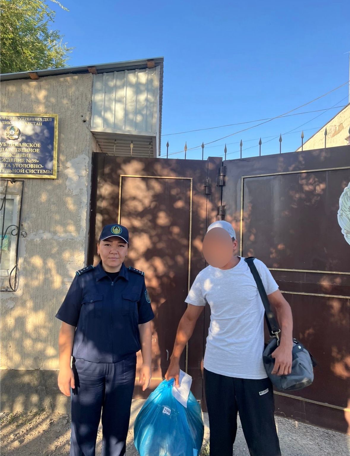 Жамбыл облысында Конститутциямыздың 30 жылдығына орай рақымшылықпен бір сотталған азамат бостандыққа шықты.