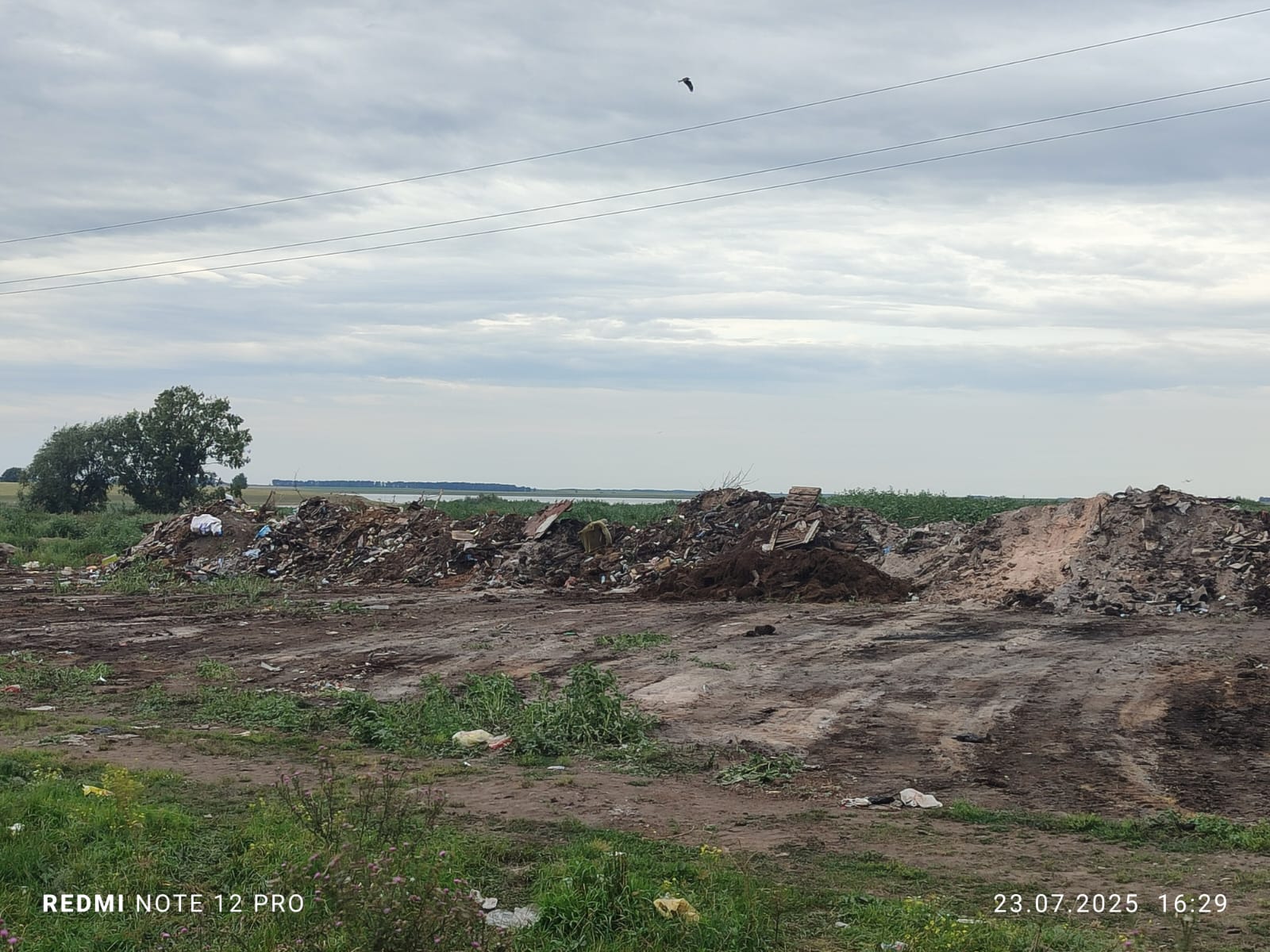 Благовещенка ауылдық округінде қатты-тұрмыстық қалдықтарды тазалау жүріп жатыр.