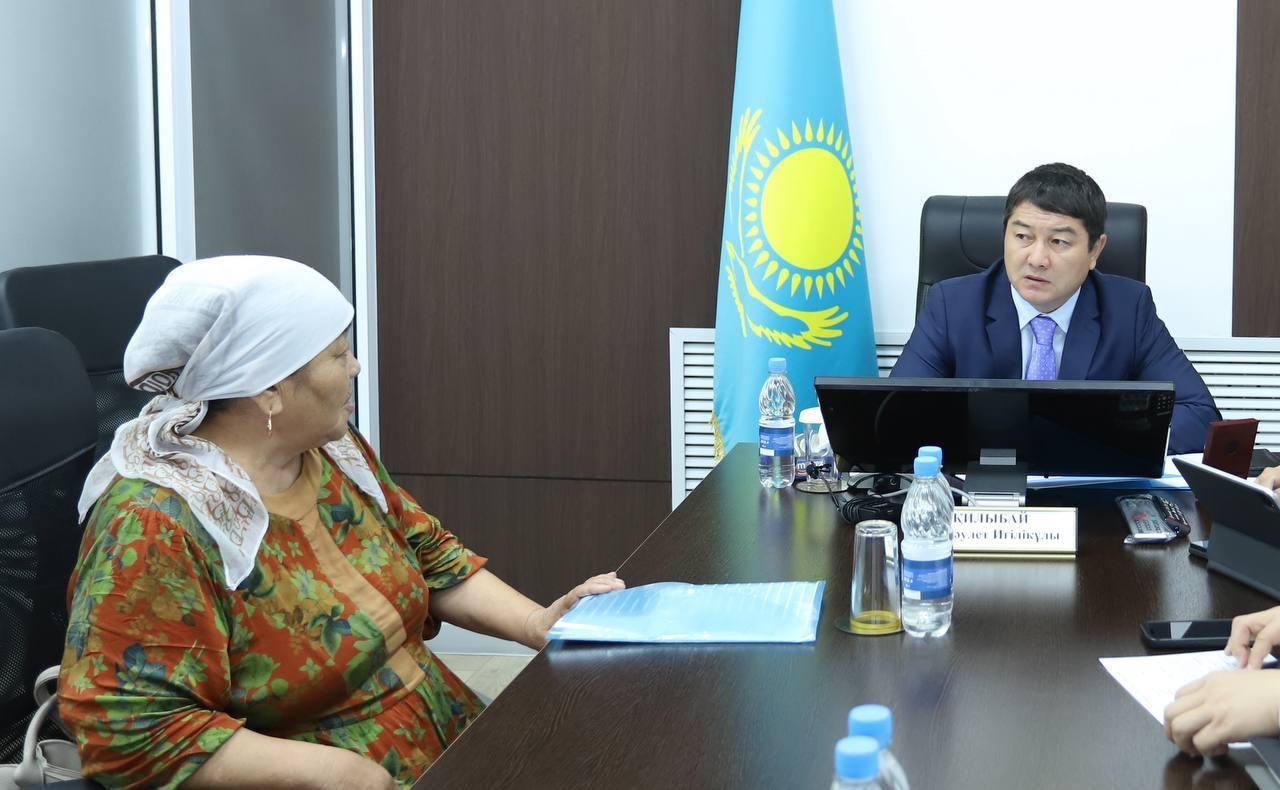 Нұрдәулет Қилыбай азаматтарды жеке мәселелері бойынша қабылдады
