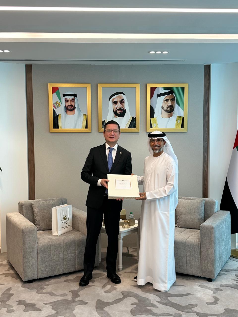Kazakhstan and the UAE Discuss Investment Cooperation