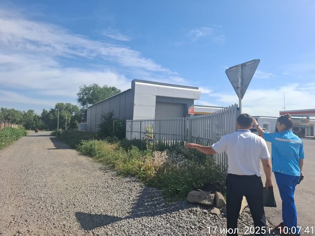 Рейд по проверке санитарного состояния объектов бизнеса провели в районе “Алматы” города Актобе.