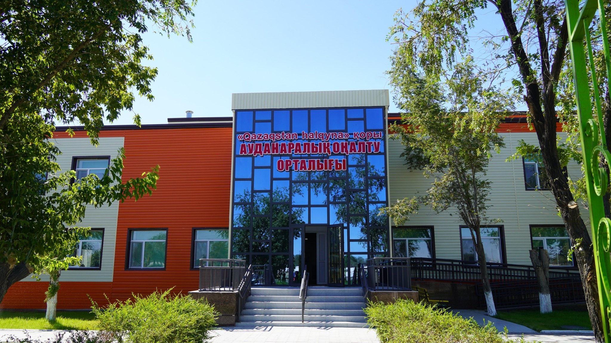 АРАЛ АУДАНЫНДА ХАЛЫҚ ИГІЛІГІНЕ БАҒЫТТАЛҒАН ЖОБАЛАР ҚАРҚЫНДЫ ЖҮЗЕГЕ АСУДА