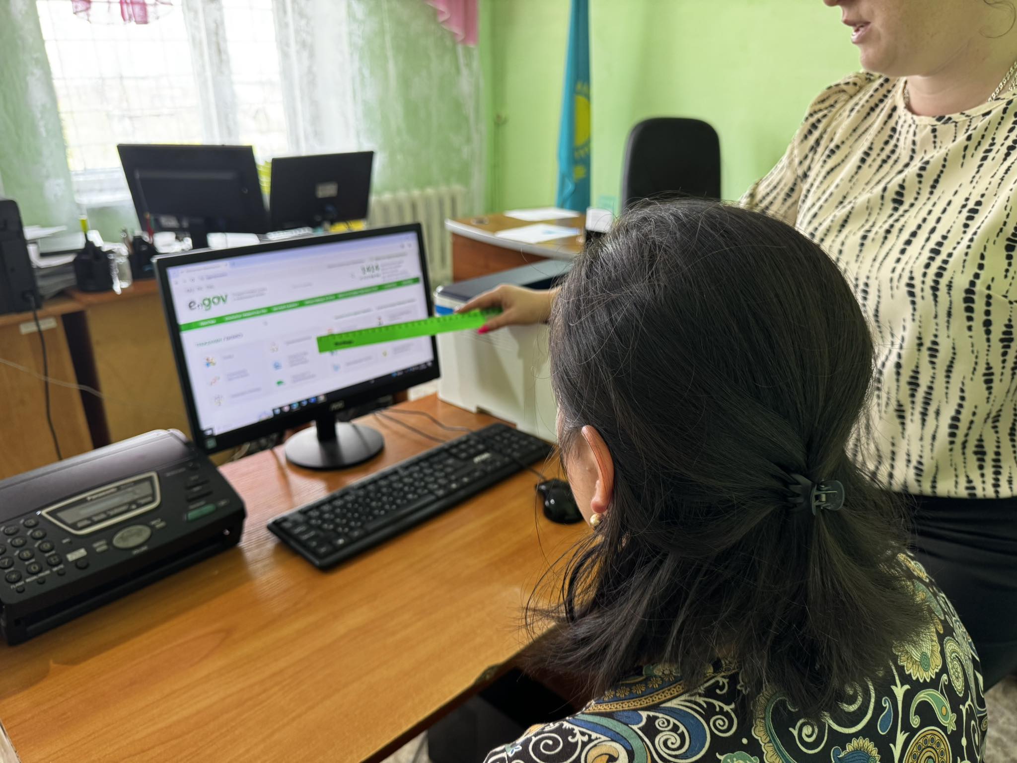 Халықты электронды қызметтерді өз бетінше алуға үйрету