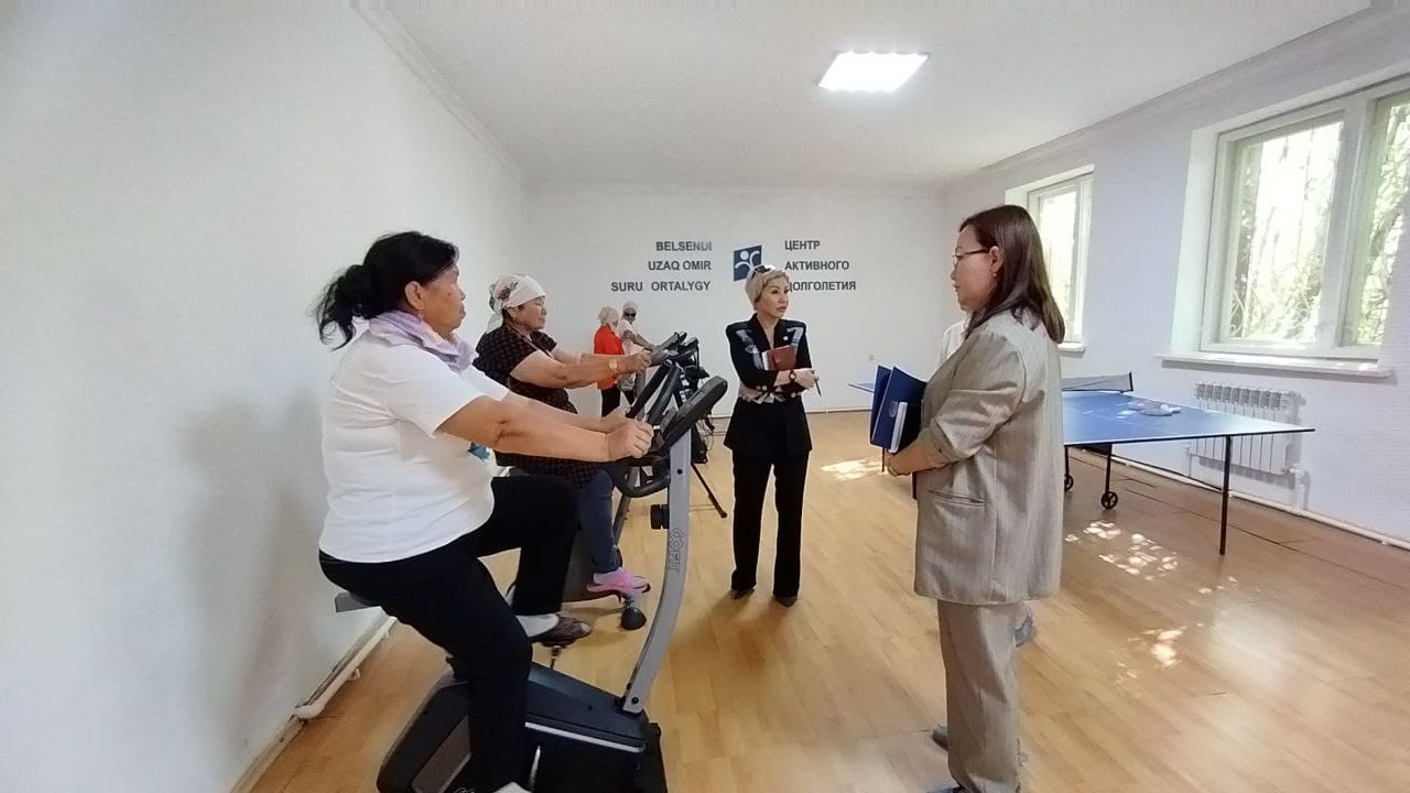 Өкіл Шалқар ауданындағы «Белсенді ұзақ өмір сүру орталығы» КММ-нің қызметімен танысты