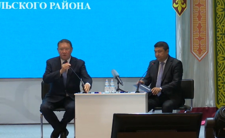 Біздің ауданымызда Қостанай облысының әкімі Құмар Іргебайұлы Аксақаловтың халықпен кездесуі өтті.