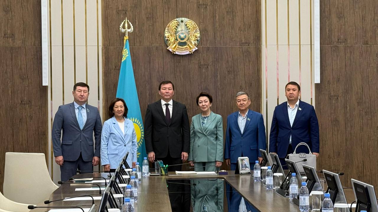 Облыс әкімі Мәжіліс және Сенат депутаттарын қабылдады