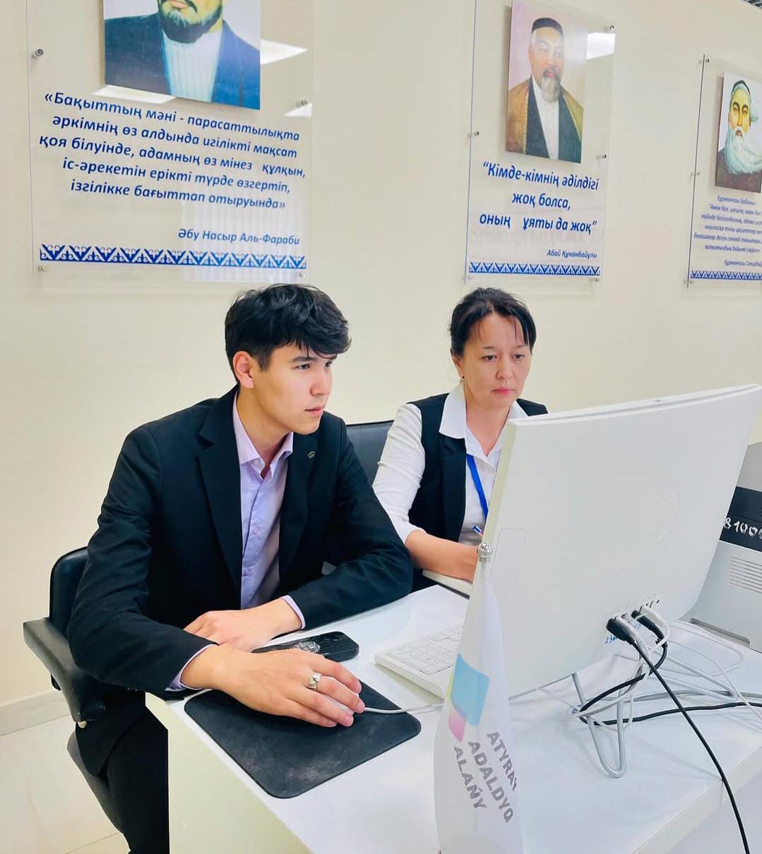 «Қазақстан Республикасындағы заң көмегін көрсету құралдарын жетілдіру: азаматтардың құқықтарын қамтамасыз етудегі заң консультанттары мен адвокатура институттарының рөлі мен даму перспективалары» тақырыбында халықаралық ғылыми-тәжірибелік конференция өткізілді