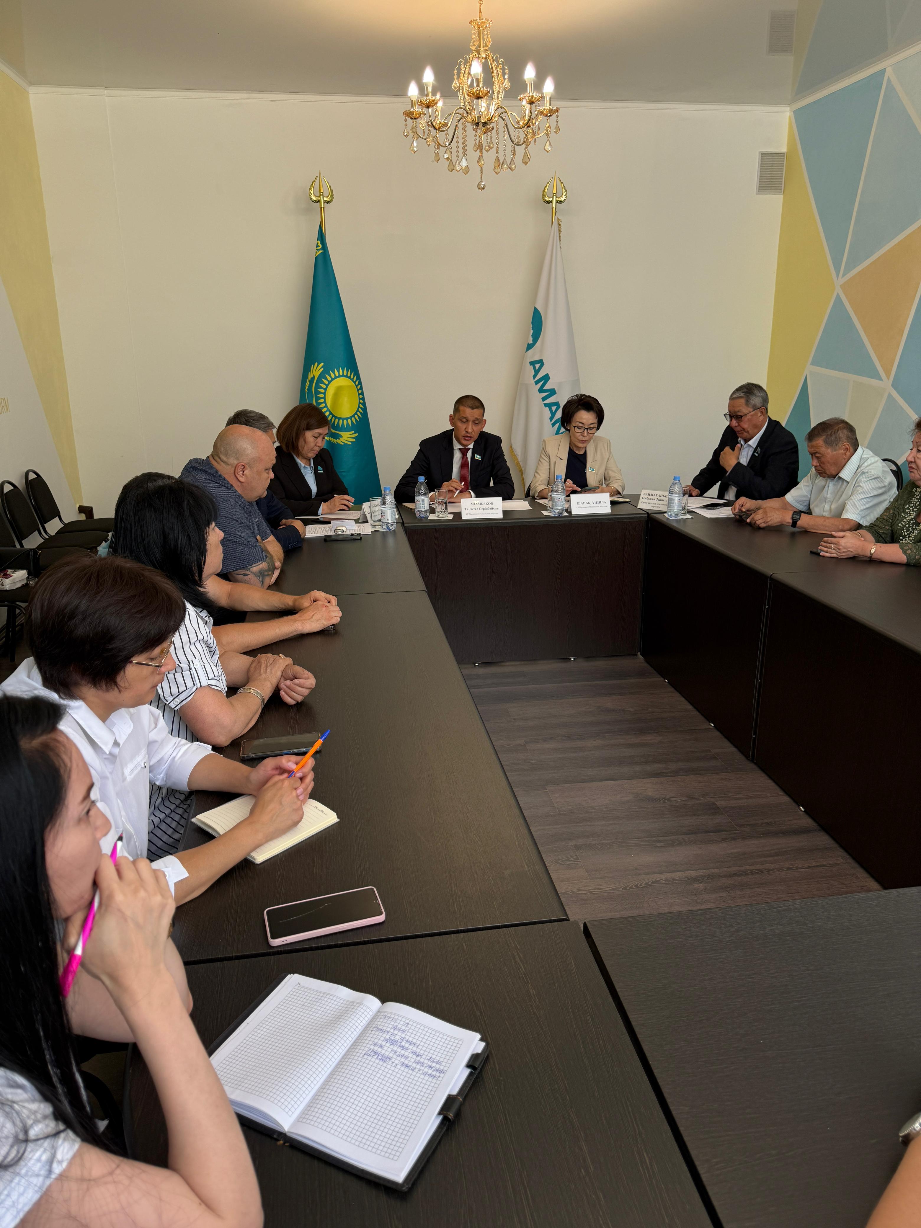 Қазақстан Республикасы Парламенті Мәжілісі депутаттарының Саранға жұмыс сапары