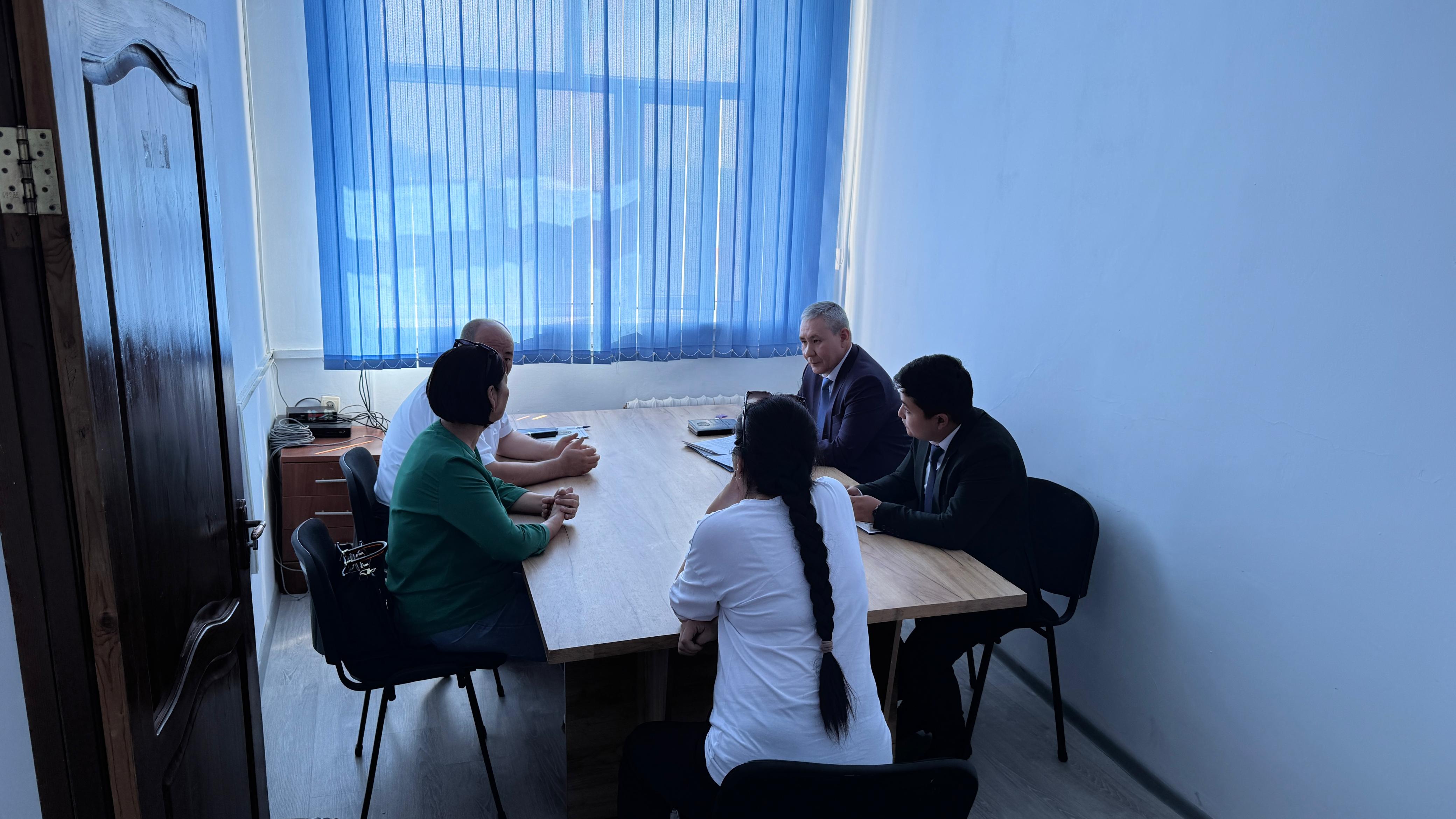 ПРЕДСТАВИТЕЛЬ ПРОВЕЛ ЛИЧНЫЙ ПРИЁМ ГРАЖДАН
