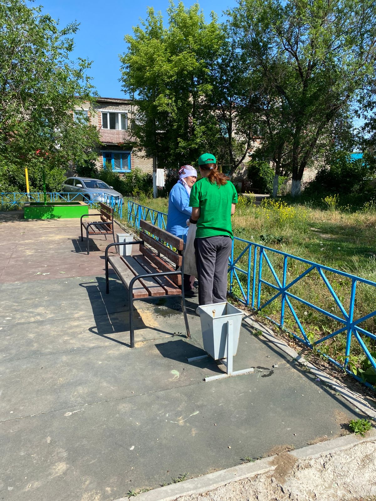 Балалар алаңын тазарту!