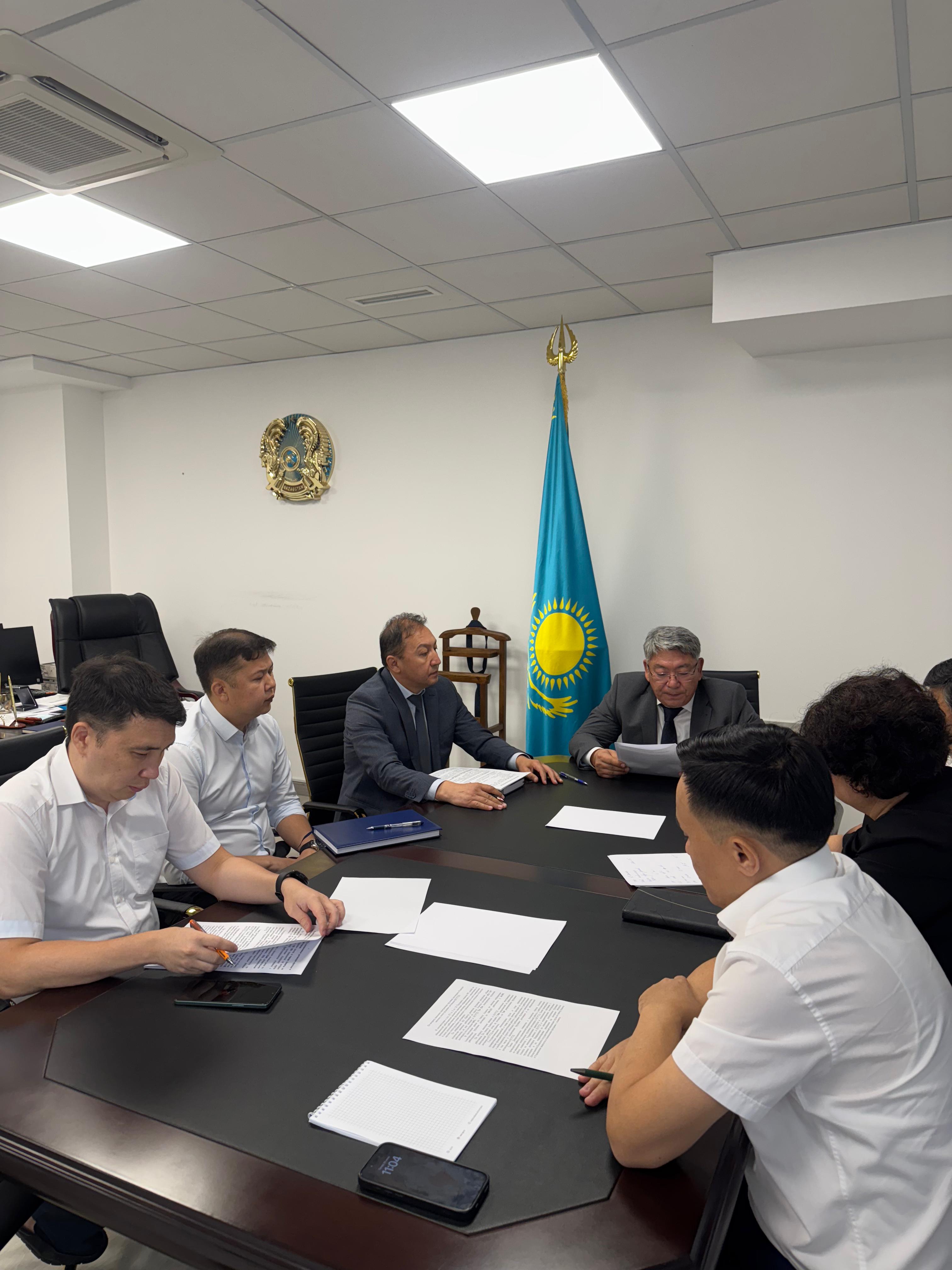 Аумақтық кәсіподақтар бірлестіктері мен "Парыз" жұмыс берушілердің Ұлттық конфедерациясы өкілдерінің қатысуымен кездесуі