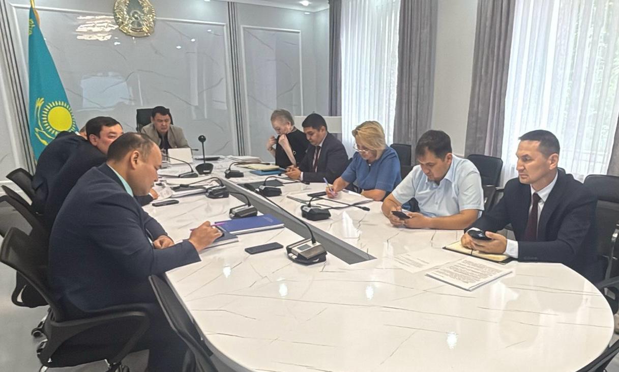 2025 жылдың 30 шілдесінде аудан әкімі Р.Ә. Аңбаев облыстық селекторлық кеңеске бейнеконференцбайланыс режимінде қатысты.