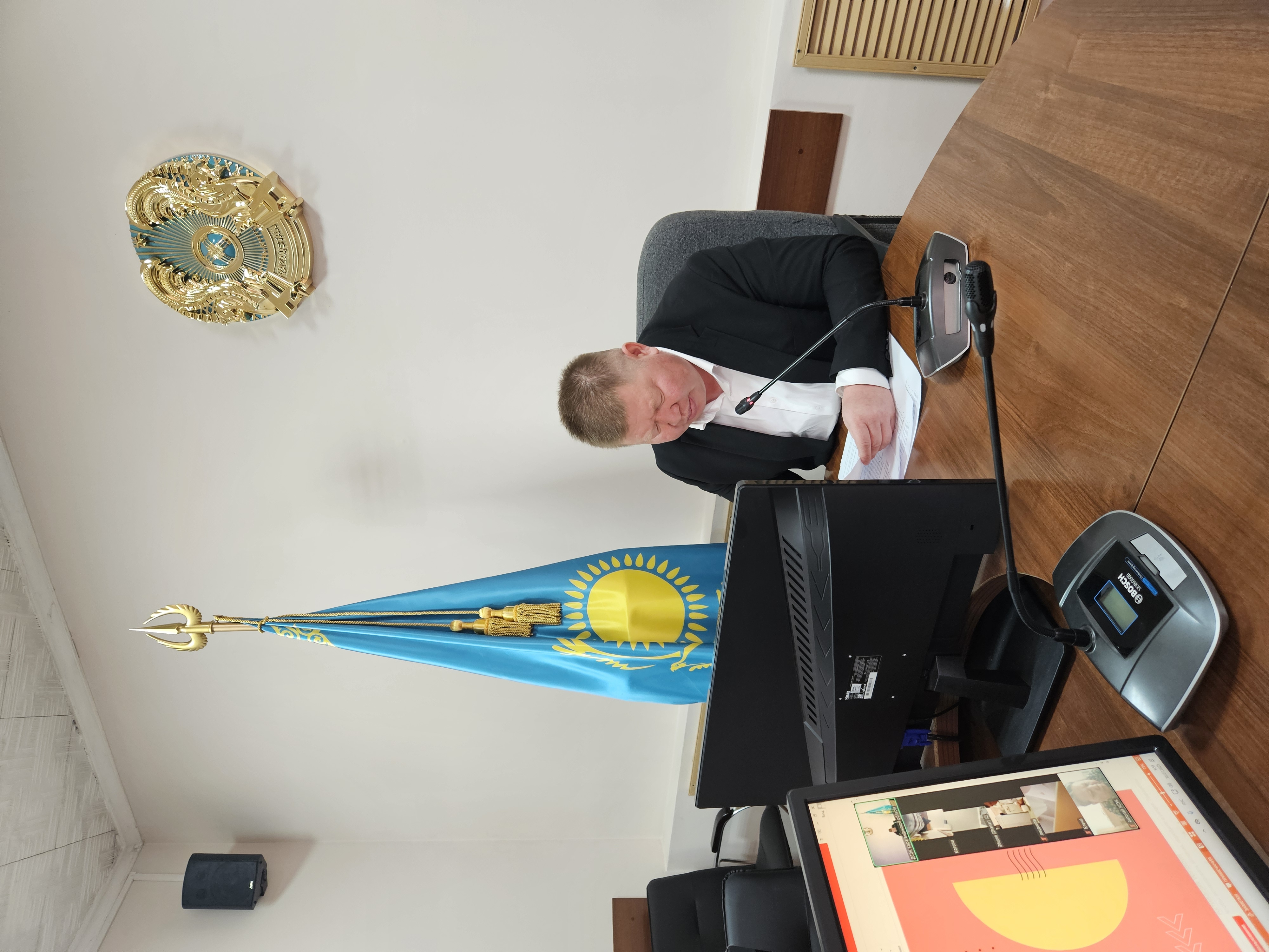 «Өндірісі мен қайта өңдеуі бар қоғамдық тамақтану орындарында тұз мөлшерін азайту»