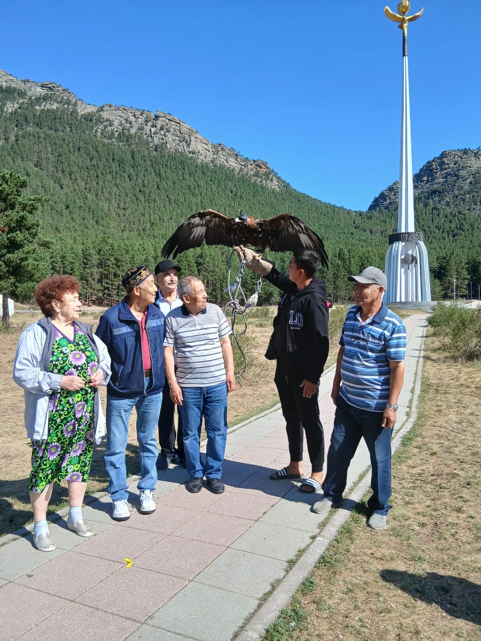 Әлеуметтік қызмет көрсету орталықтары қызмет алушыларының мәдени және табиғи көрікті жерлерге баруы