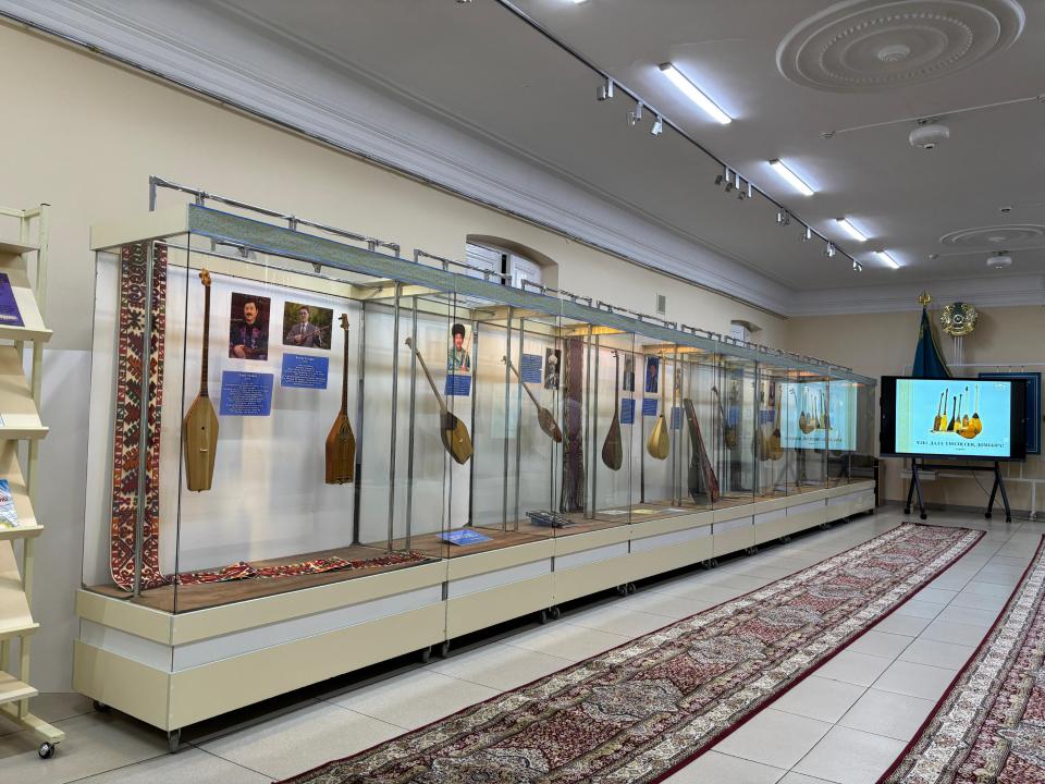 Абай облысында Ұлттық домбыра күніне арналған көрме өтті