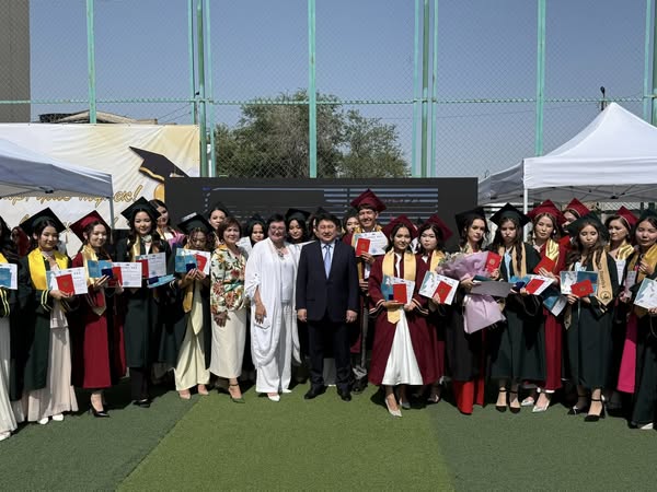 «Жолың болсын, Жас түлек!» — Жамбыл медициналық колледжінде диплом тапсыру рәсімі өтті